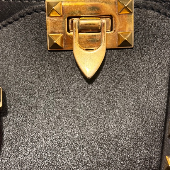 Valentino Garavani Rock Stud 2 Way Bag - Picture 2 of 16